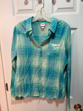 Mossimo Supply Co. Plaid Lightweight Button-Up Shirt in Aqua and Teal